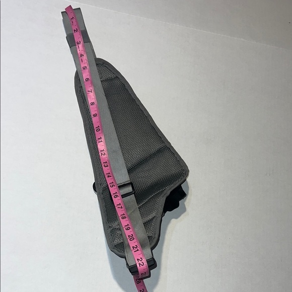 YOUTHINK Sporty Gray Belt Bag with Angular Design Outdoors Hiking Camping - Picture 9 of 10